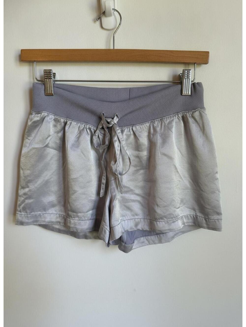 PJ Harlow Mikel Satin Lounge Shorts Gray/Lavendar S Womens